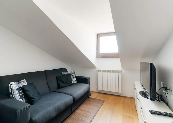 Guesthost - Darsena Bright * Milano