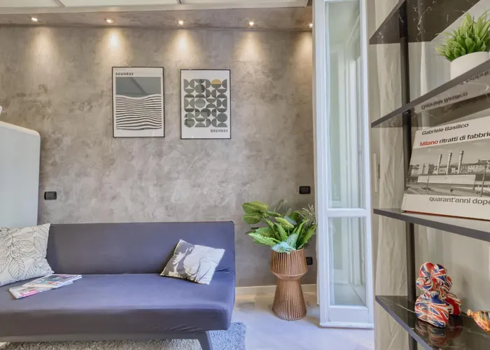 Cerva - Cozy 1 Bedroom With Balcony In San Babila By Rentopolis *