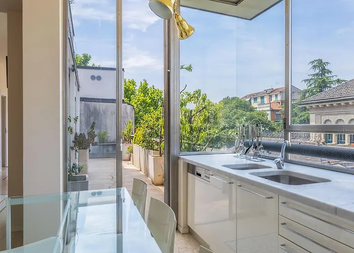 Penthouse With Terraces, Jacuzzi & Garage