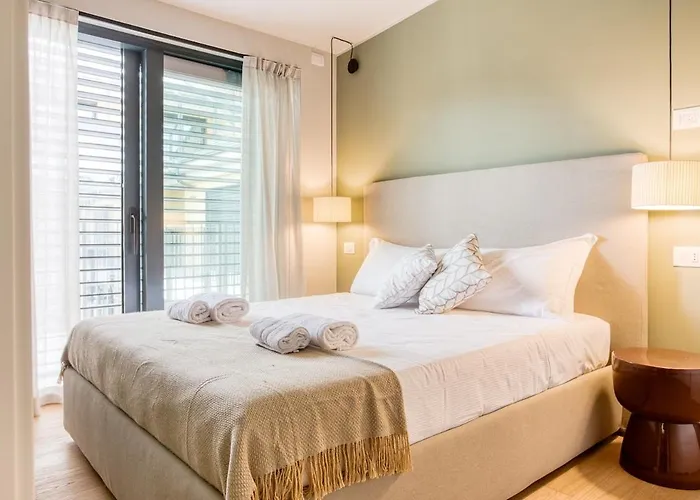 - Bixio 17 P4 - Porta Venezia Апартаменты