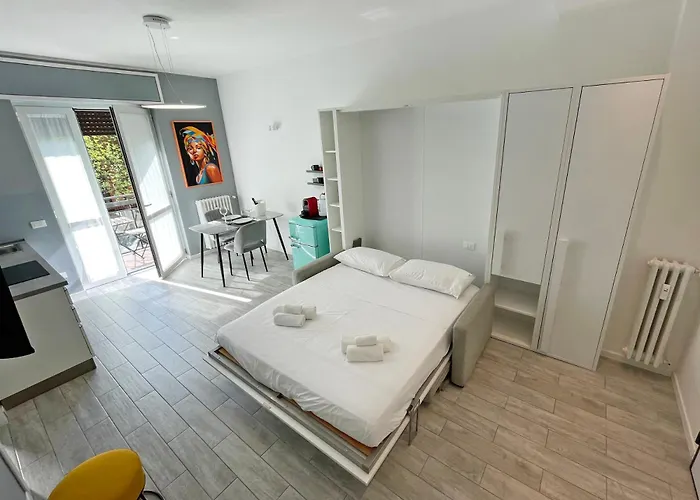 Monolocale Veniero Fiera * Milán