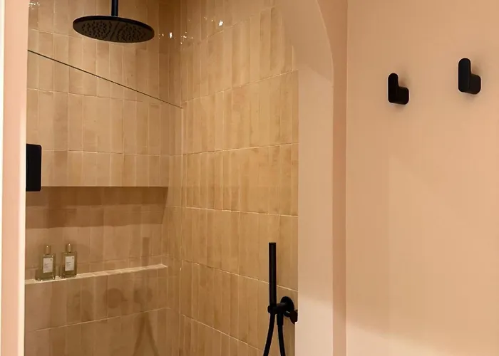 Appartamento Bixio 12 - Porta Venezia - In The Heart Of The *