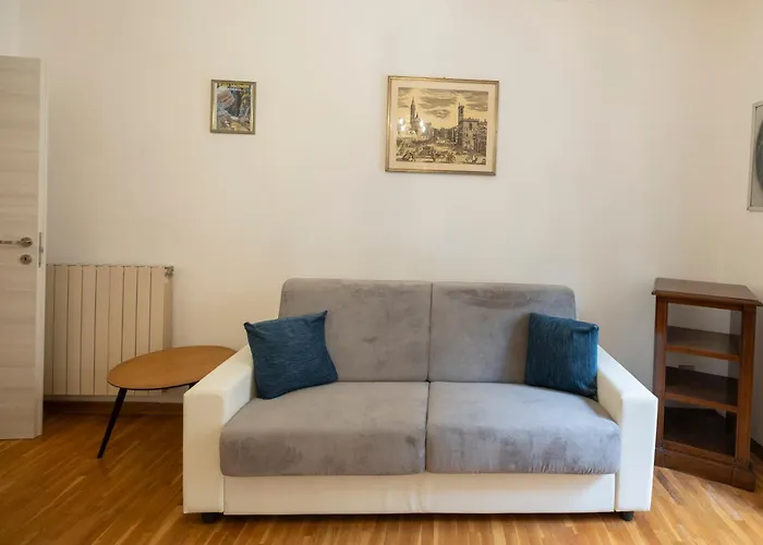 Splendido Trilocale A 400m Dalla Stazione Apartman