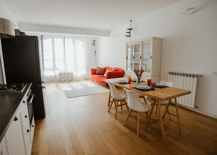 Apartman Guesthost - Mecenate Bright *