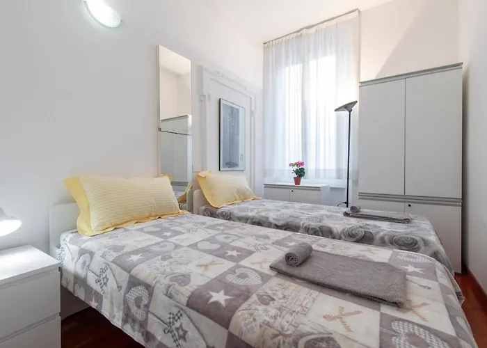 Stylish At Isola-garibaldi District - B Apartman Milánó