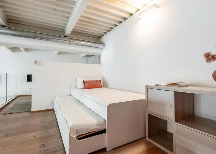 Stayeasy Bernina - Design Loft, Metro And Free Parking