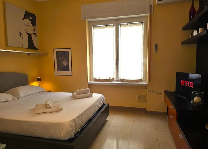 شقة Yr Loreto - Walk To Metro & Shops *