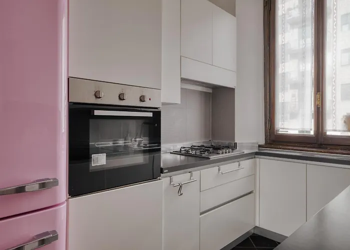 Apartmán Your Sunny Getaway In Porta Venezia Dist... *