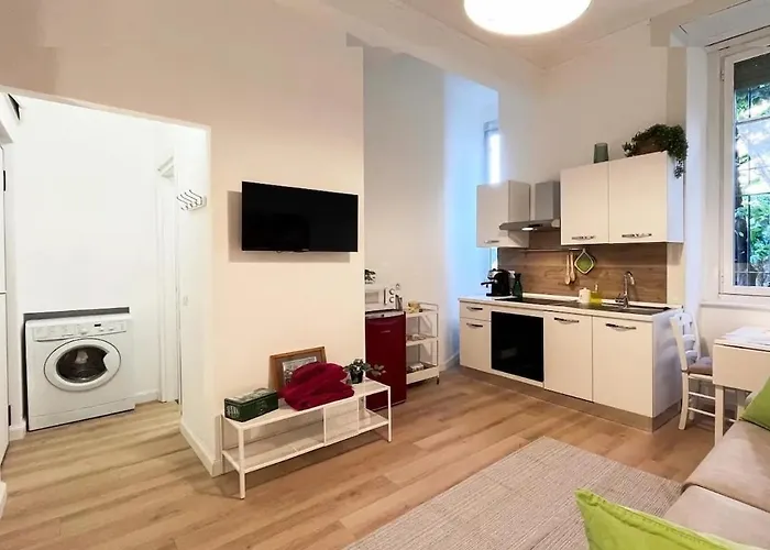Navigli District Milán