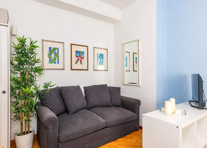 Apartament Charming With Balcony & Wi-fi *