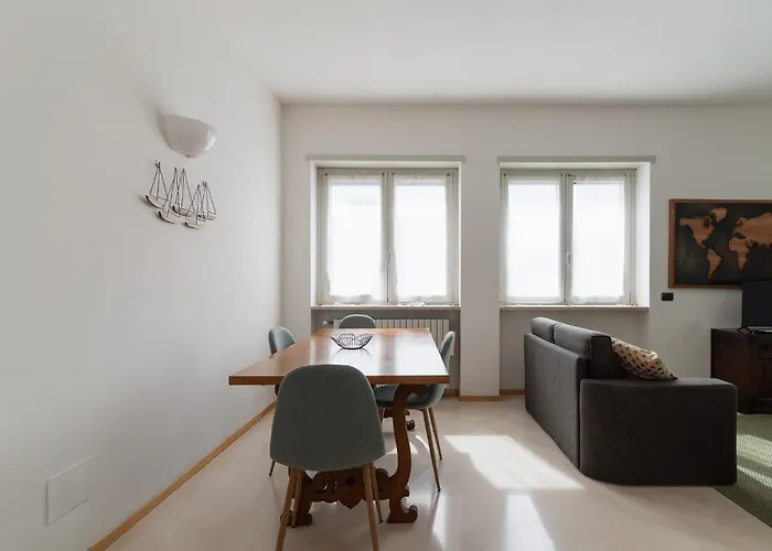 Guesthost - M1 Pagano Comfortable Μιλάνο