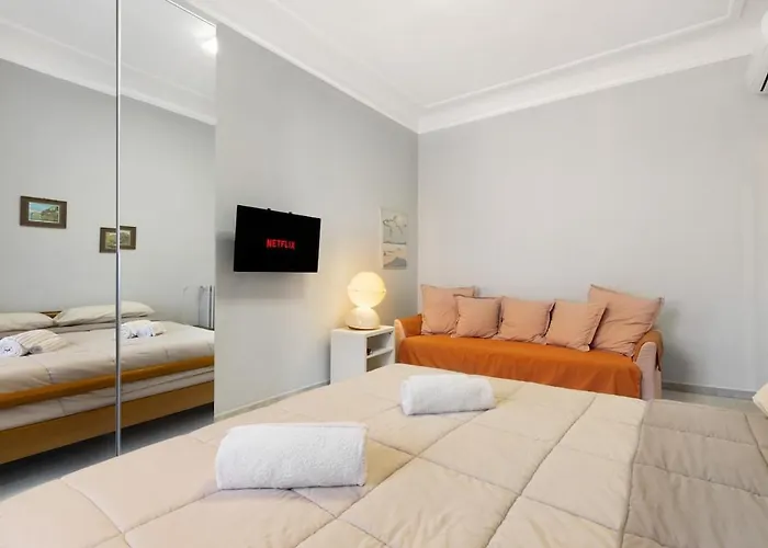 Διαμέρισμα A Stone's Throw From - Balcony - Ac *