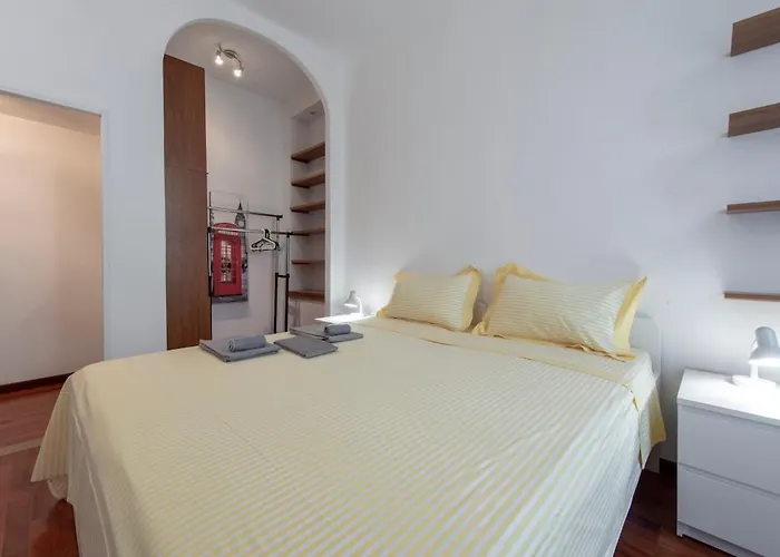 Stylish At Isola-garibaldi District - B * Milánó