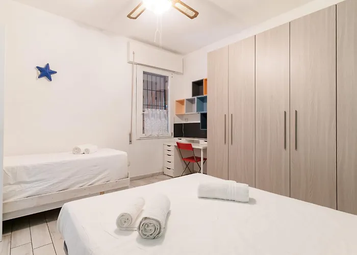 Guesthost - Spacious In Trenno * Milánó