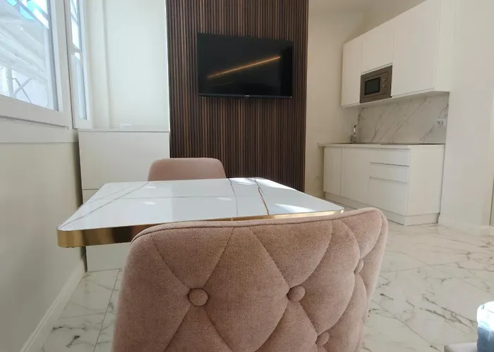 Design In Milan, Metro, Ac And Wifi Apartment *