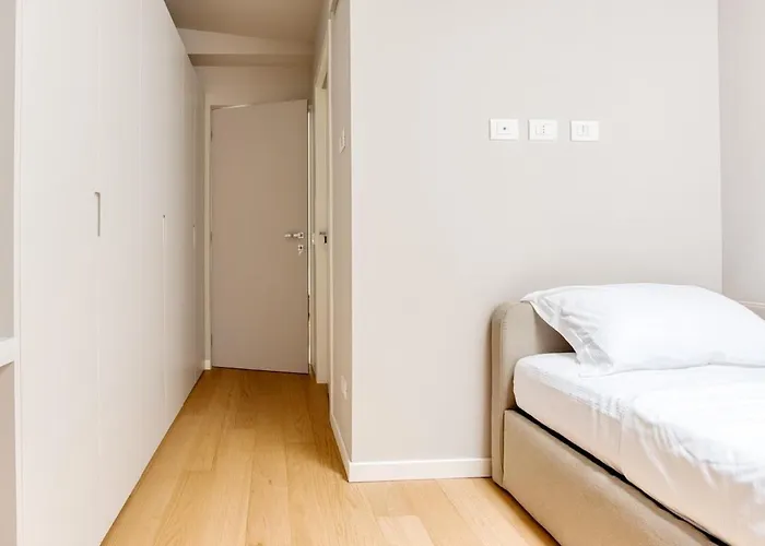 Апартаменты - Bixio 17 P4 - Porta Venezia *