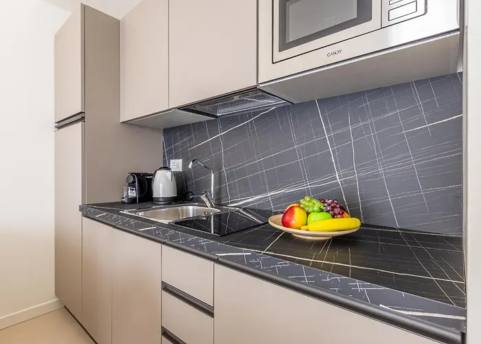 Daire Navigli Eleganza Moderna Con Luce Naturale