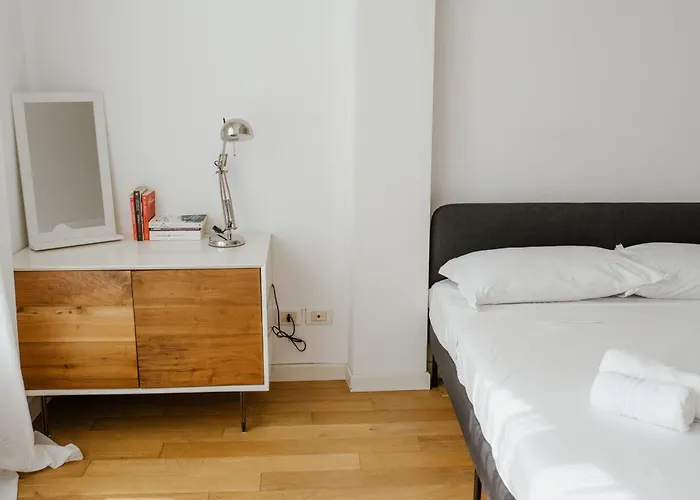 Apartman Guesthost - Mecenate Bright *