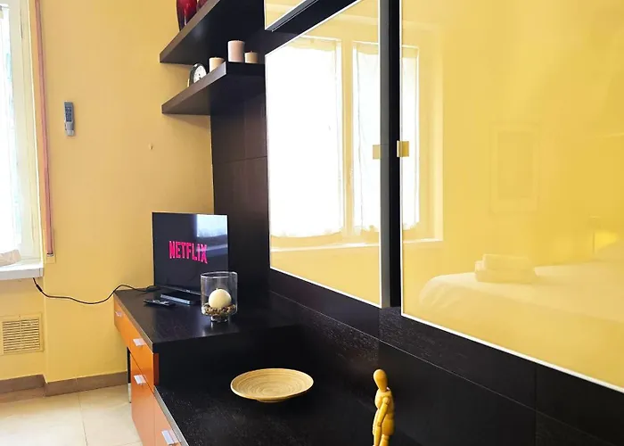 Yr Loreto - Walk To Metro & Shops شقة