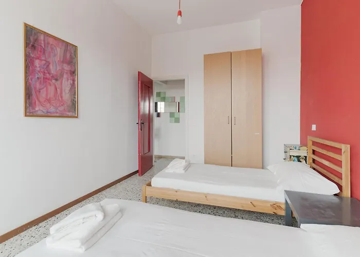 Guesthost - Farini For 6 People アパート