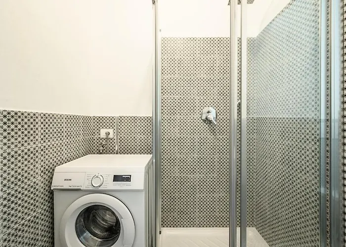 70 Mq Station 100 Mt Apartament