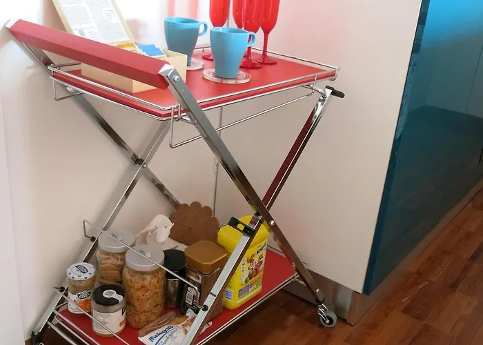 Bright And Lovely Private In Milánó