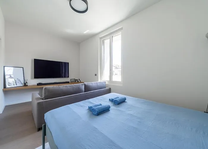 The Urban Nest - Elegante E Moderno 2 Stanze