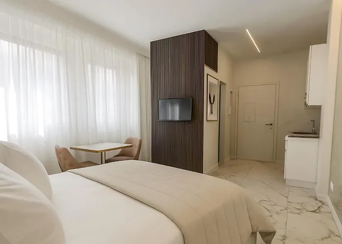 Design In Milan, Metro, Ac And Wifi *