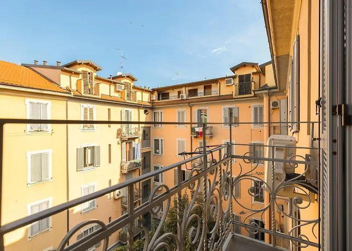 A Stone's Throw From - Balcony - Ac Daire *