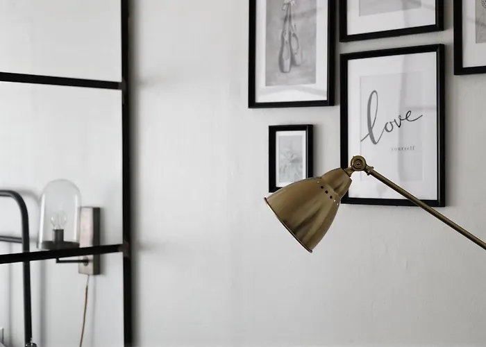 Minimal Chic Near Milan