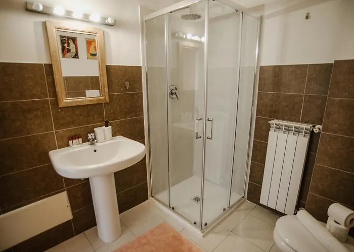 Guesthost - Mecenate Bright