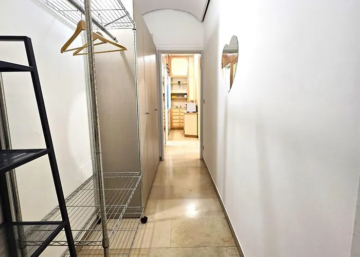 Yr Loreto - Walk To Metro & Shops شقة *