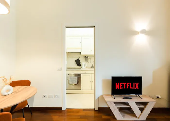 Apartman Exclusive Loft With Private Garden In Center At Navigli - 10min To Duomo Milánó