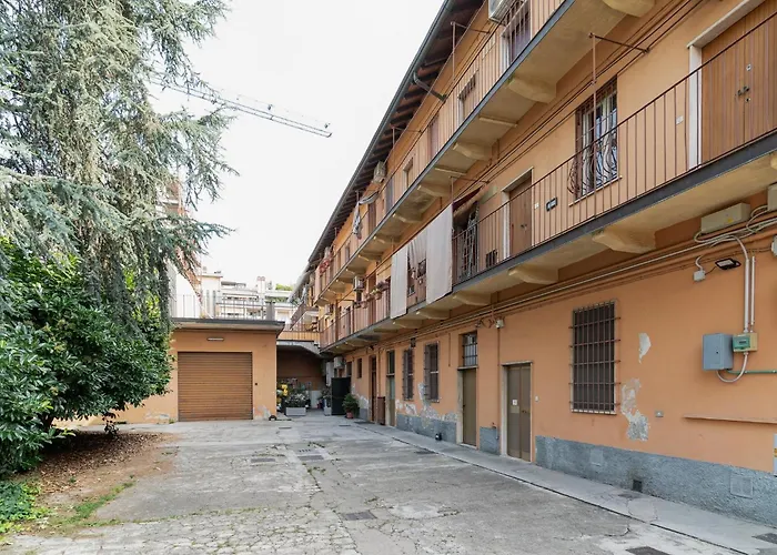 Apartman Guesthost - Spacious In Trenno *