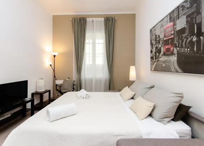 Corso Chic Street, Porta Garibaldi, Stazione Centrale, Nel Cuore Della Di *