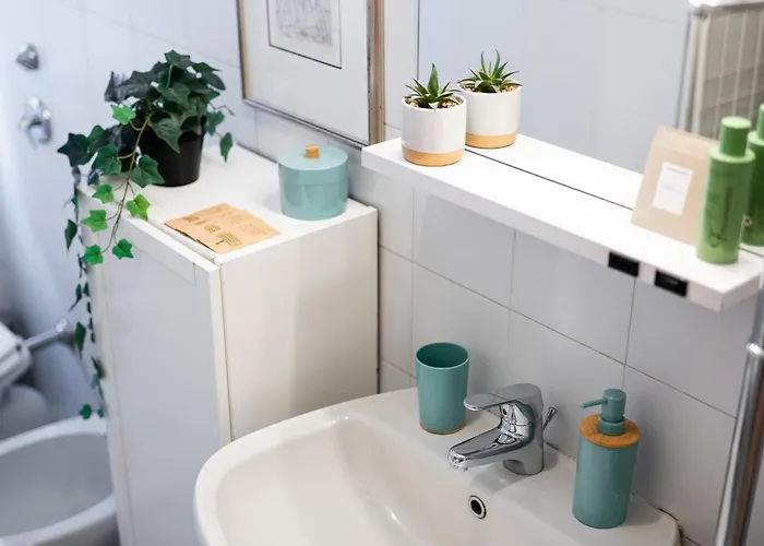 Charming With Balcony & Wi-fi Apartment Mailand