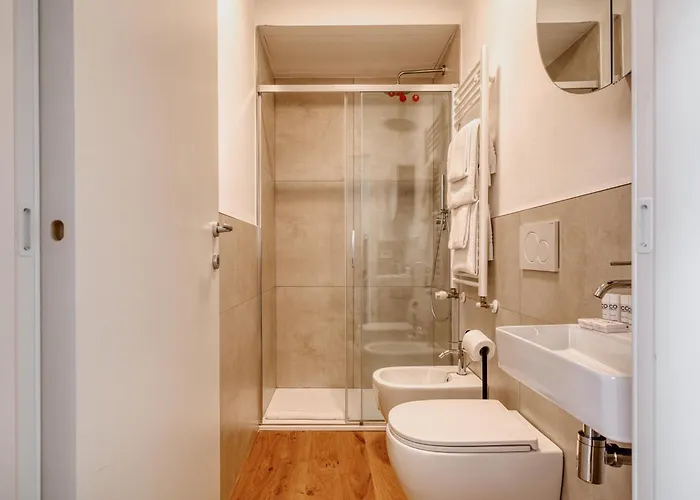 Joivy Modern 1-bedroom Flat In *