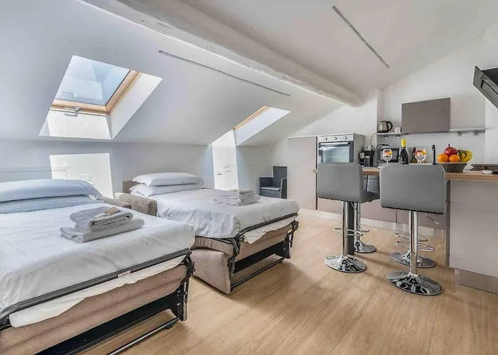 Heated Hydromassage Pool Station1' View Apartmán Milán