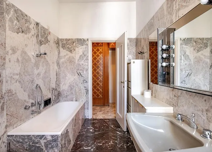 800 M Duomo - Vintage E Spazioso Daire *