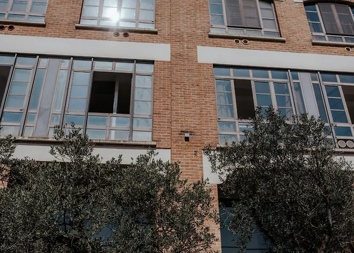 Guesthost - Mecenate Bright Apartman