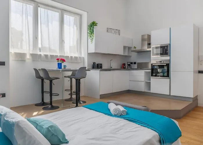 Bold Corner - Authentic District Close To Center アパート *