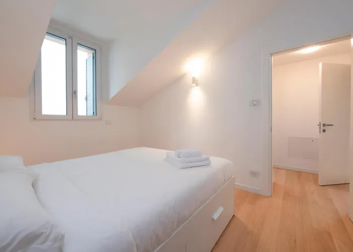 Xenia - 2rooms In Via Petrella 4 E Milán