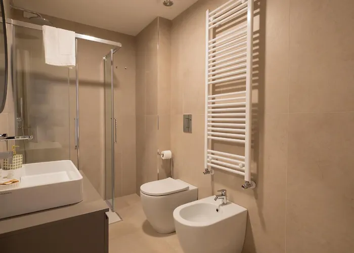 아파트 Xenia - 2rooms In Via Petrella 4 D