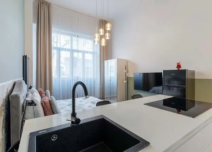 Luxurious Designer - Station