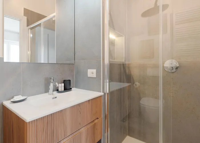 Guesthost - Modern Lambrate *