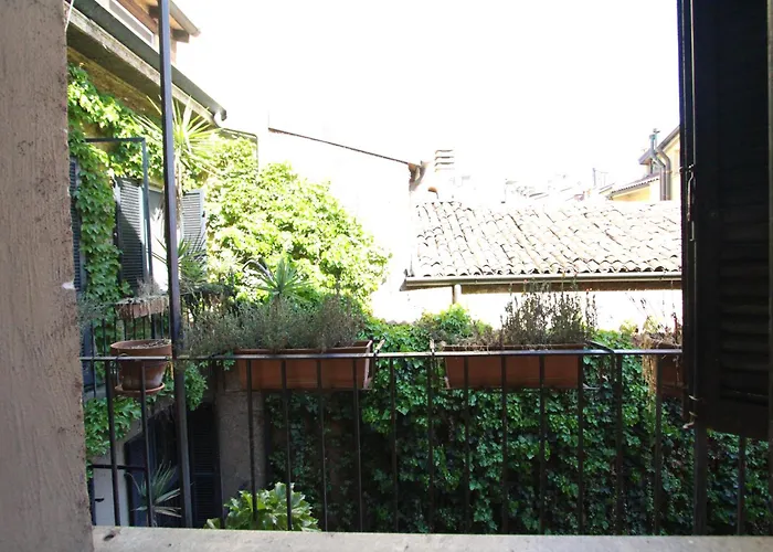 Bamboo Brera Fiorichiari דירה