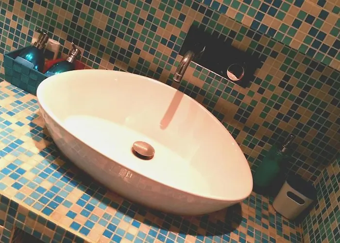 Bright And Lovely Private In