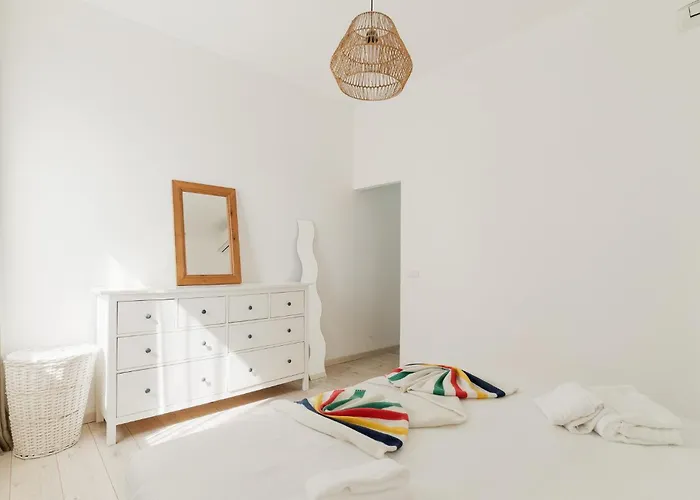 Апартаменты Guesthost - Modern Lancetti *