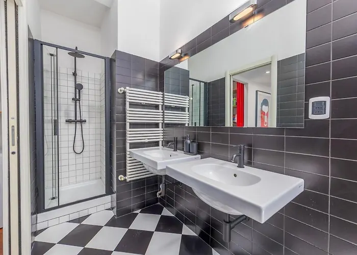 Parking, 2 Min To Metro, 8 Min To Rho Fiera, Air Conditioning