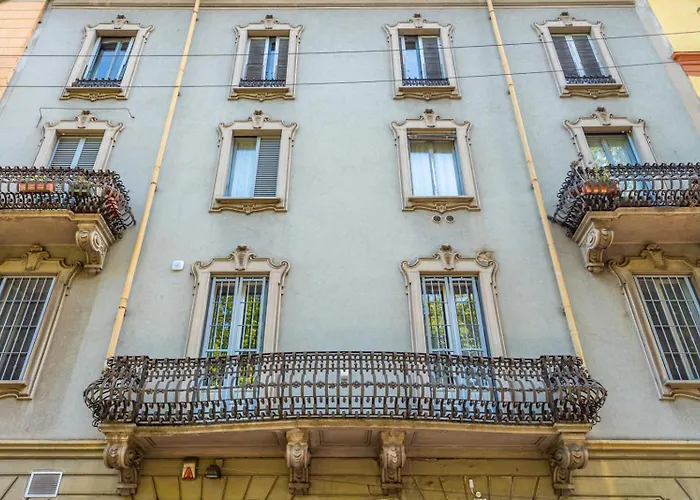 Michelangelo Moscova Golden House Milan